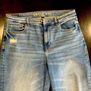 American Eagle Mom Jean